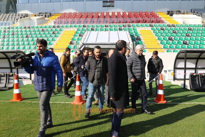 Spor Toto Teşkilat Başkanı Akhisar Belediye Stadyumunu ziyaret etti