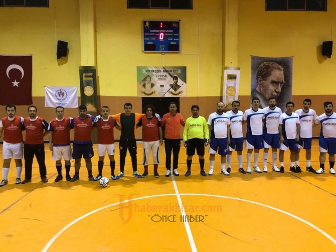Akhisar 3. Futsal Turnuvası başladı
