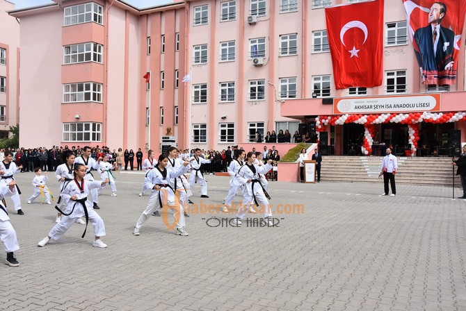 Atatürk’ü Anma ve Gençlik Spor Bayramının 103.Yılı Kutlandı