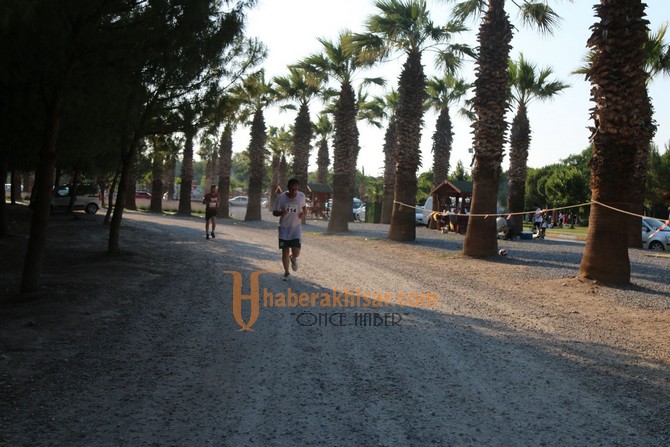 Akhisar’da İlk Kez Triatlon Yarışları Yapıldı
