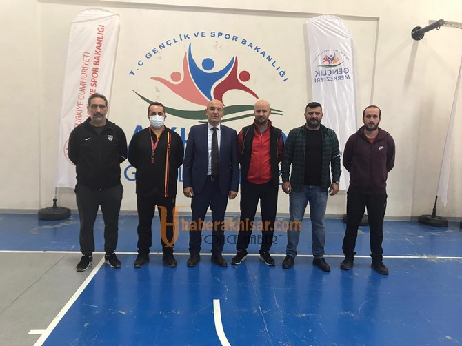 29 Ekim Cumhuriyet Kupası Masa Tenisi Müsabakaları Nefes Kesti
