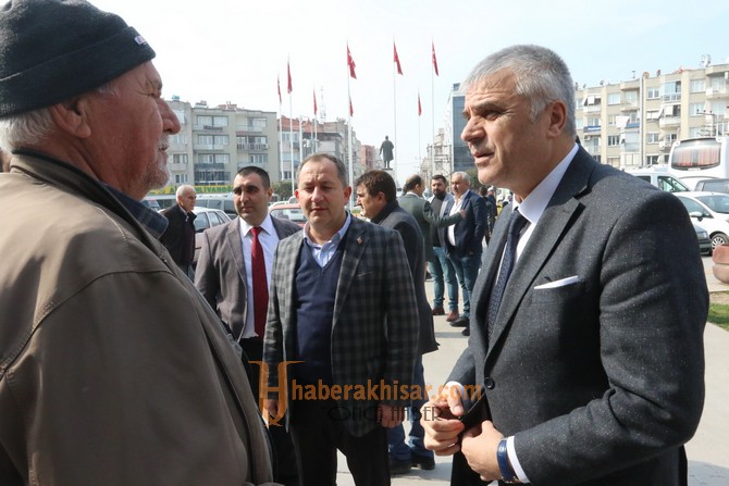 Akhisar Belediyesi İşçilerinden Pilav Hayrı