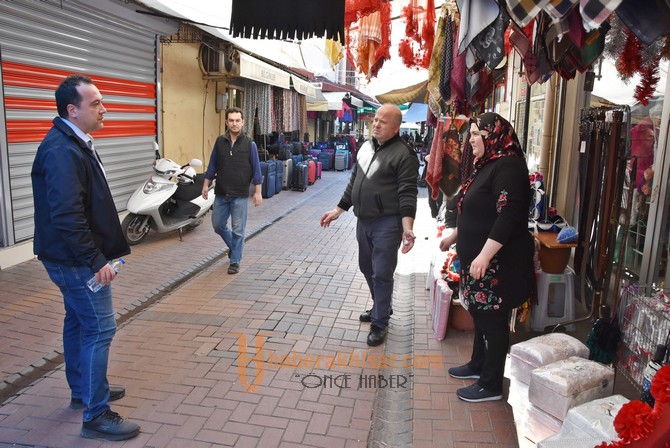 Akhisar Belediyesi, Salgın Hastalıklara Karşı Sokakları Yıkıyor