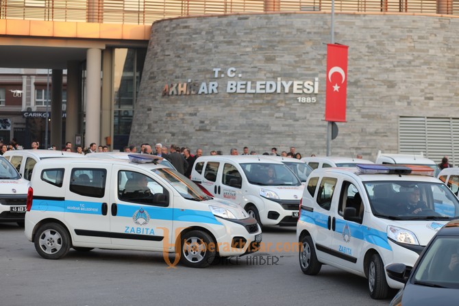 Akhisar Belediyesi Tasarruf Yaparak Araç Filosunu Genişletti