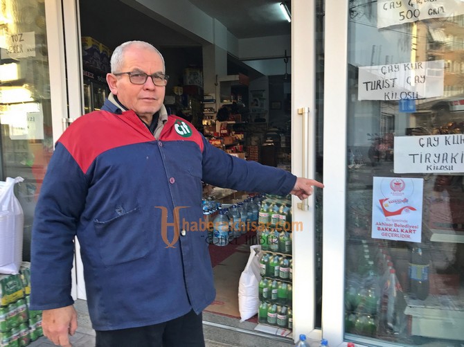 Akhisar Belediyesi Bakkal Kartı İhtiyaç Sahiplerini Sevindiriyor