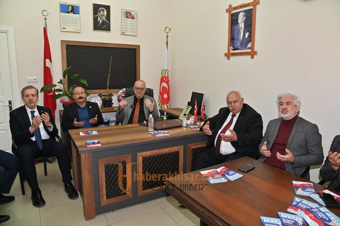 Cumhur İttifakı Adayları, Akhisar’da Dernekleri Ziyaret Etti