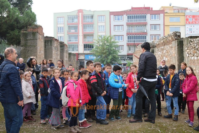 Dereköy ilkokulu öğrencileri şehrini keşfetti
