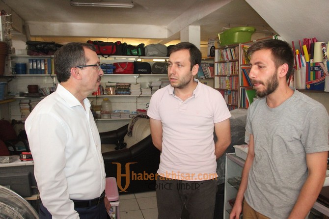 Milletvekili Uğur Aydemir, seçim çalışmalarını esnaf ziyareti ile noktaladı