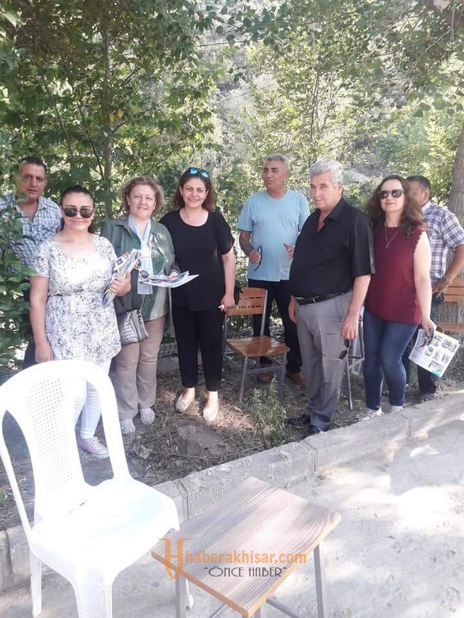 Milletvekili Adayı Aslı Öz 17 ilçesinde İYİ'lik Rüzgarı Estiriyor