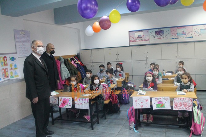 Bekir Pehlivanoğlu İlkokulunda Karne Dağıtımı Yapıldı