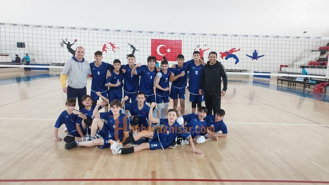 Akhisar Gençlik ve Spor Kulübü Voleybol Alt Yapı’da Meyvelerini Almaya Başladı