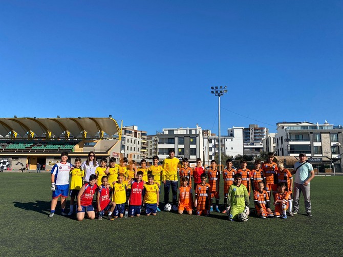 Küçük Erkekler Futbol Müsabakalarında Şampiyon Ali Şefik Ortaokulu