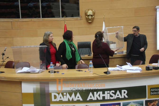 Akhisar Kent Konseyi Kadın Meclisi yeni başkanı Serpil Pehlivan oldu