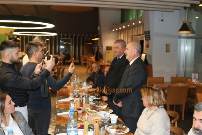 Sedat Tetiker, İYİ Parti İlçe Teşkilatıyla Yemekte Bir Araya Geldi
