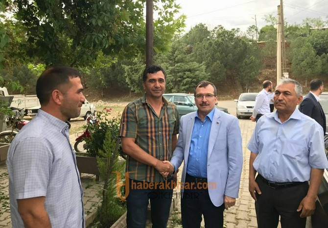 AK Parti Milletvekili Uğur Aydemir, afet mağdurları ile buluştu
