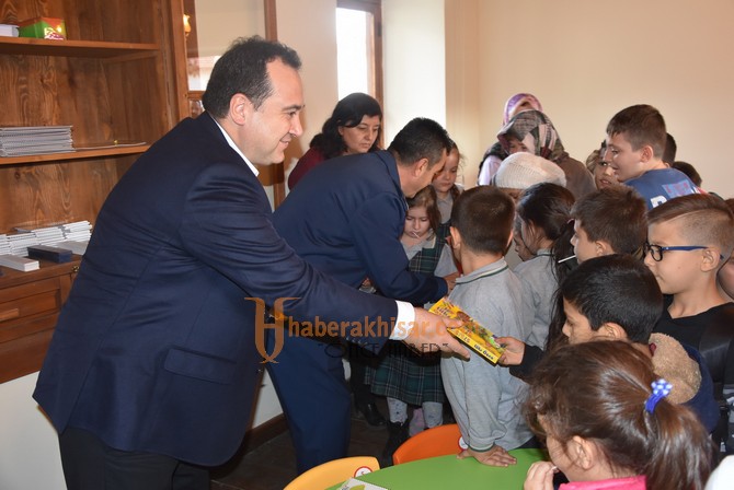 Akhisar Belediyesi’nden çocuklara kütüphane müjdesi