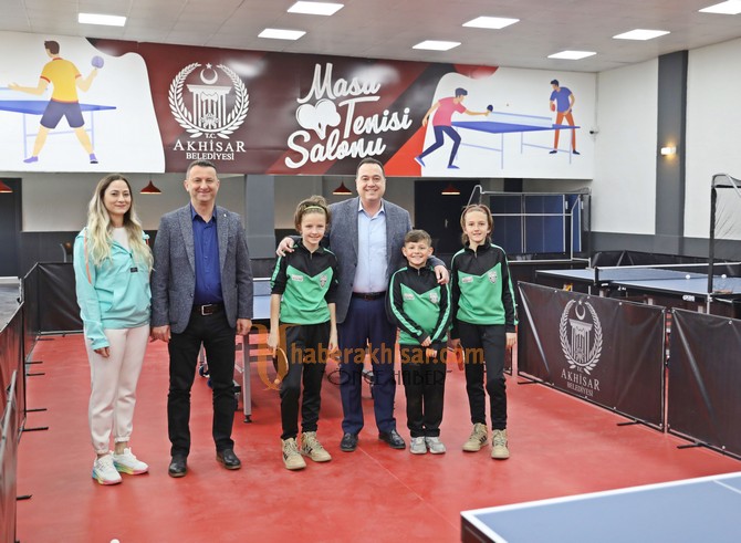 Akhisar Belediyesi Masa Tenisi Salonu Açıldı
