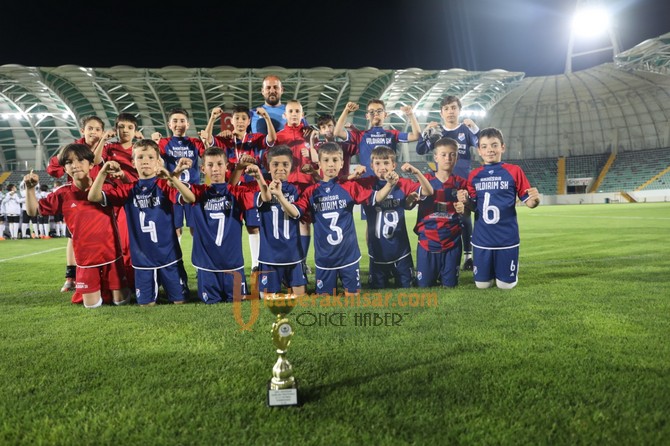 Çağlak Festivali Futbol Turnuvasında Dostluk Kazandı