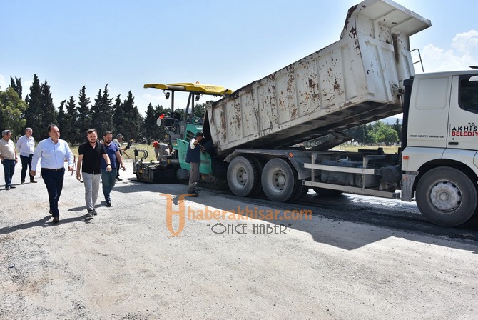 Akhisar Belediyesi’nin Asfalt Çalışmaları Tüm Hızıyla Devam Ediyor
