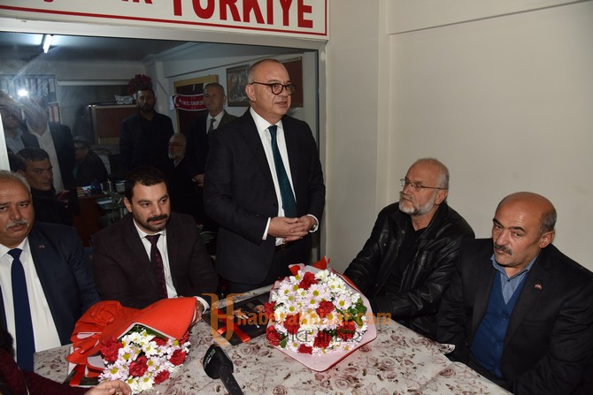Başkan Ergün MHP Akhisar Teşkilatını Ziyaret Etti