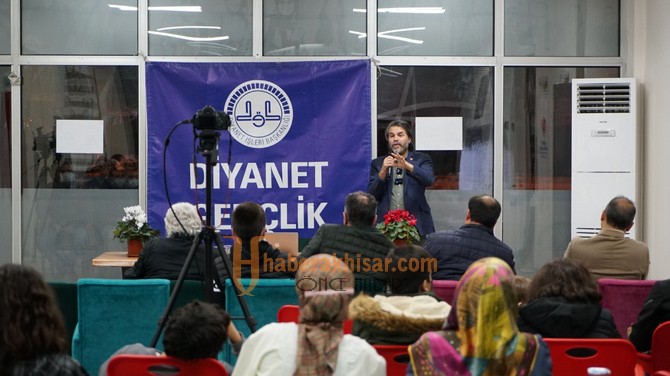 Akhisar Diyanet Gençlik Merkezinde İlk Kültür-Sanat Etkinliği Gerçekleştirildi
