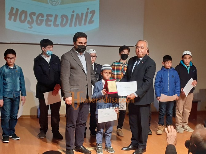 Genç Sâda Kur’an-I Kerim’i Güzel Okuma Yarışması’na Akhisar Damga Vurdu